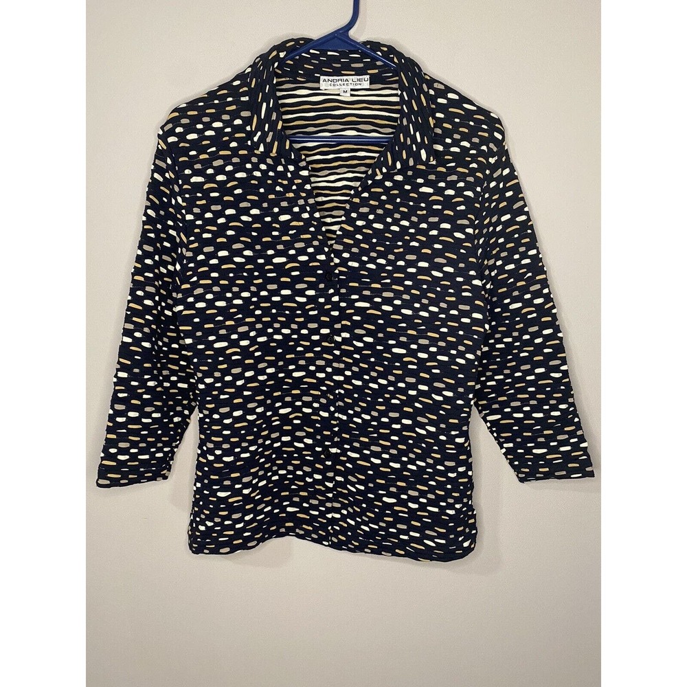 Andria Lieu Collection Size MEDIUM Textured 3/4 Sleeve Button Up Blouse Cardigan